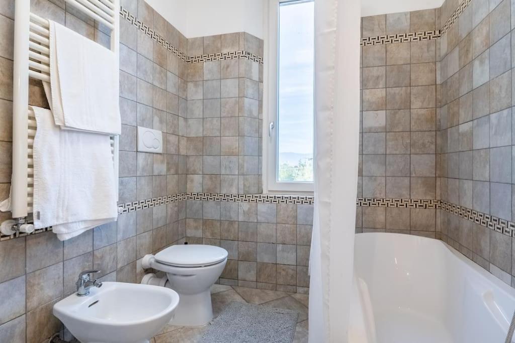 -Villa Emily- Parking, Garden & Wi-Fi 比萨 外观 照片